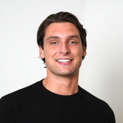 Levi Steede