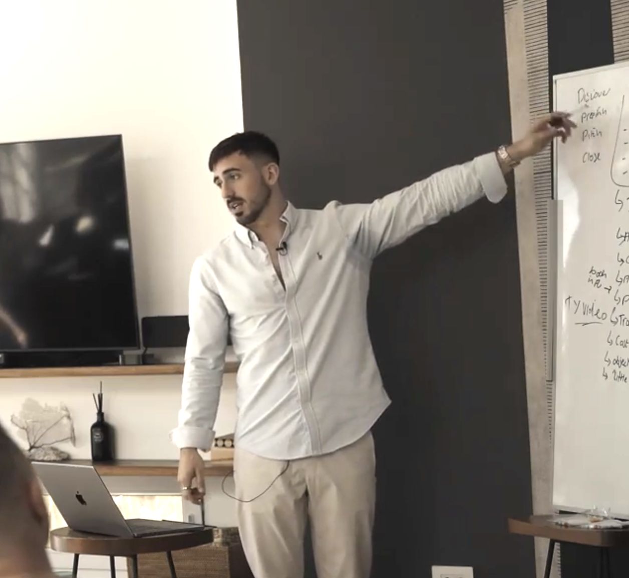 Ciaran Finn teaching at a workshop